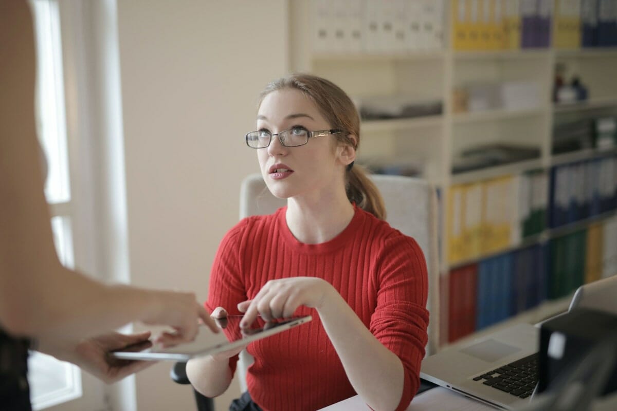 business owner receiving help from a bookkeeper